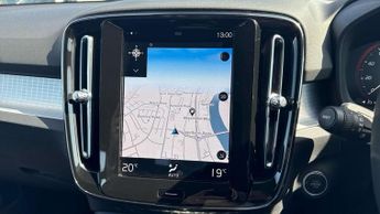 Volvo XC40 1.5 T3 [163] Momentum 5dr Geartronic