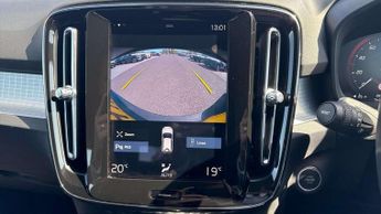 Volvo XC40 1.5 T3 [163] Momentum 5dr Geartronic