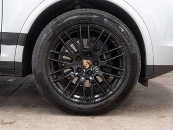Porsche Cayenne Platinum Edition Diesel 5dr Tiptronic S