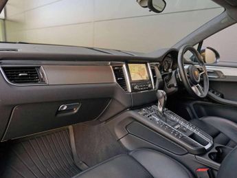 Porsche Macan Turbo 5dr PDK