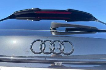 Audi A4 Avant 35 TDI Black Edition 5dr S Tronic