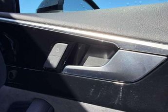 Audi A4 Avant 35 TDI Black Edition 5dr S Tronic