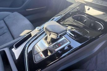 Audi A4 Avant 35 TDI Black Edition 5dr S Tronic