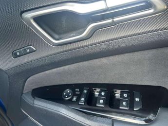 Kia Sportage 1.6T GDi HEV GT-Line S 5dr Auto