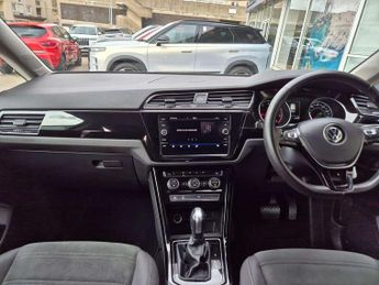 Volkswagen Touran 1.5 TSI EVO SEL 5dr DSG