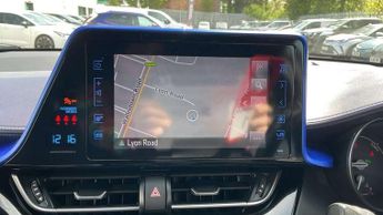 Toyota C-HR 1.8 Hybrid Dynamic 5dr CVT