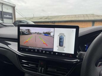 Ford Focus 1.0 EcoBoost Hybrid mHEV 155 ST-Line X 5dr Auto