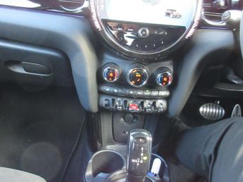 MINI Hatchback 2.0 Cooper S Sport Premium 3dr Auto