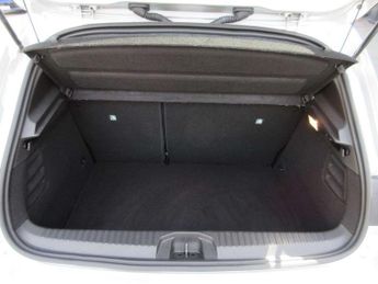 Renault Clio 1.6 E-TECH Hybrid 140 RS Line 5dr Auto