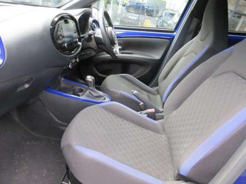 Toyota Aygo X 1.0 VVT-i Edge 5dr Auto