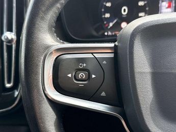 Volvo XC40 2.0 D4 [190] Inscription Pro 5dr AWD Geartronic