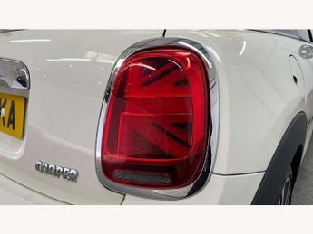 MINI Hatchback 1.5 Cooper Exclusive II 3dr Auto