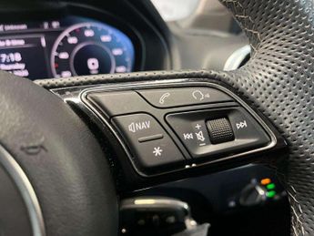 Audi Q2 35 TFSI Black Edition 5dr S Tronic [Tech Pro]