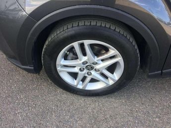Toyota C-HR 1.8 Hybrid Icon 5dr CVT