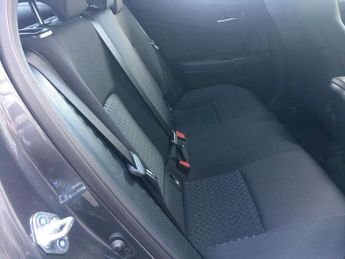 Toyota C-HR 1.8 Hybrid Icon 5dr CVT