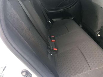 Toyota Yaris 1.5 Hybrid Design 5dr CVT
