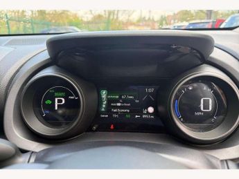 Toyota Yaris 1.5 Hybrid Design 5dr CVT