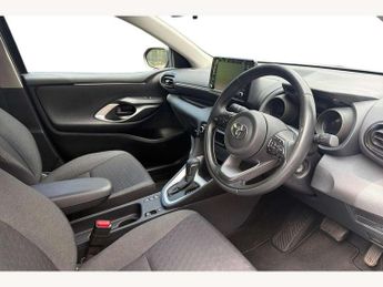 Toyota Yaris 1.5 Hybrid Design 5dr CVT
