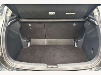 Toyota Yaris 1.5 Hybrid Design 5dr CVT