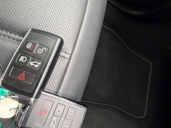 Land Rover Range Rover Evoque 2.0 D200 R-Dynamic S 5dr Auto