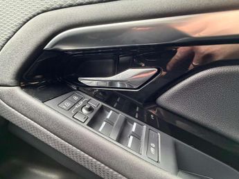 Land Rover Range Rover Evoque 2.0 D200 R-Dynamic S 5dr Auto