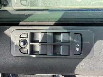 Land Rover Discovery Sport 1.5 P300e R-Dynamic SE 5dr Auto [5 Seat]