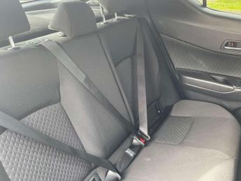 Toyota C-HR 1.8 Hybrid Design 5dr CVT