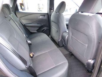 Nissan Qashqai 1.3 DiG-T MH 158 Acenta Premium 5dr Xtronic