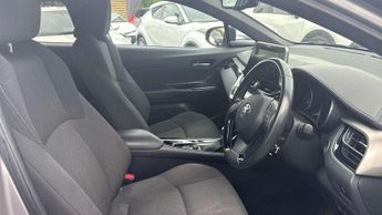 Toyota C-HR 1.8 Hybrid Dynamic 5dr CVT