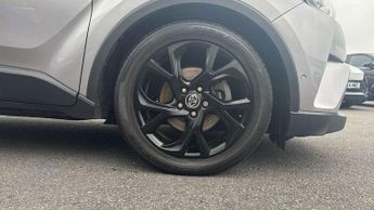 Toyota C-HR 1.8 Hybrid Dynamic 5dr CVT