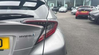 Toyota C-HR 1.8 Hybrid Dynamic 5dr CVT