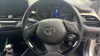Toyota C-HR 1.8 Hybrid Dynamic 5dr CVT