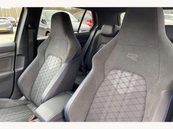 Volkswagen Golf 1.5 eTSI 150 R-Line 5dr DSG