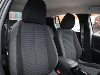 Peugeot 208 1.2 PureTech 100 Active Premium 5dr EAT8