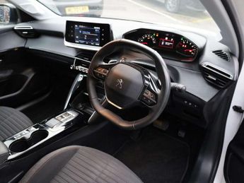 Peugeot 208 1.2 PureTech 100 Active Premium 5dr EAT8