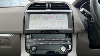 Jaguar F-Pace 3.0d V6 Portfolio 5dr Auto AWD