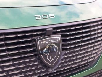 Peugeot 308 1.2 PureTech Allure Premium 5dr EAT8
