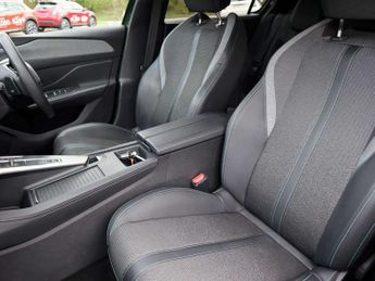 Peugeot 308 1.2 PureTech Allure Premium 5dr EAT8