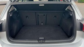 Volkswagen Golf 2.0 TDI Life 5dr DSG