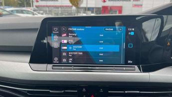 Volkswagen Golf 2.0 TDI Life 5dr DSG