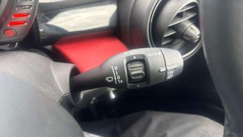 MINI Hatchback 5dr 1.5 Cooper 5dr Auto