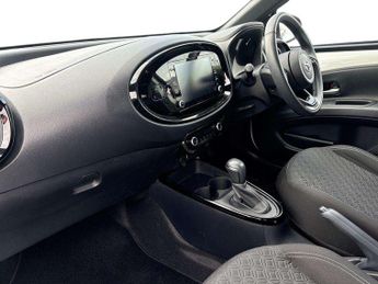 Toyota Aygo X 1.0 VVT-i Edge 5dr Auto