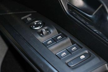 Peugeot 3008 1.2 Hybrid 136 GT 5dr e-DSC6