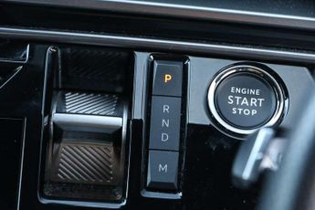 Peugeot 3008 1.2 Hybrid 136 GT 5dr e-DSC6