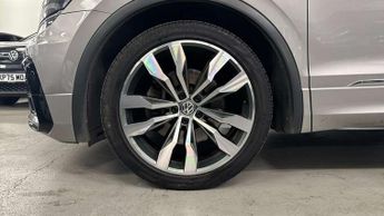 Volkswagen Tiguan 2.0 TSi 180 4Motion R-Line 5dr DSG