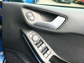 Ford Fiesta 1.0 EcoBoost Hbd mHEV 125 ST-Line X 5dr Auto