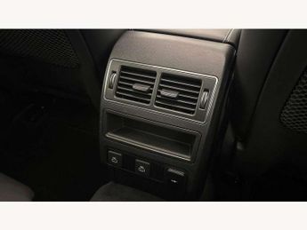 Jaguar F-Pace 2.0 P400e R-Dynamic HSE Black 5dr Auto AWD