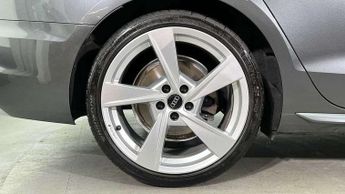 Audi A4 40 TDI 204 Quattro S Line 4dr S Tronic