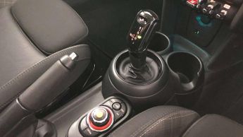 MINI Hatchback 5dr 1.5 Cooper II 5dr Auto