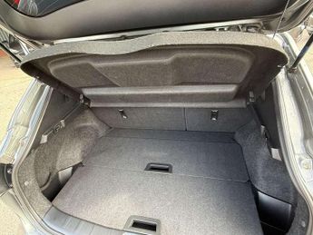 Nissan Qashqai 1.6 dCi N-Connecta 5dr Xtronic